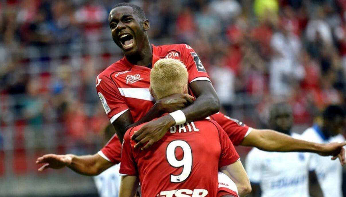 瓦朗谢纳遭遇逆转，输球有点掉队(瓦朗谢纳遭遇逆转,输球有点掉队怎么办)